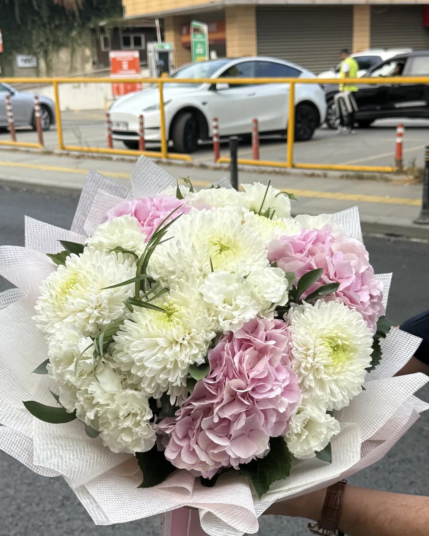 Pink Hydrangea & Chrysanthemums 3