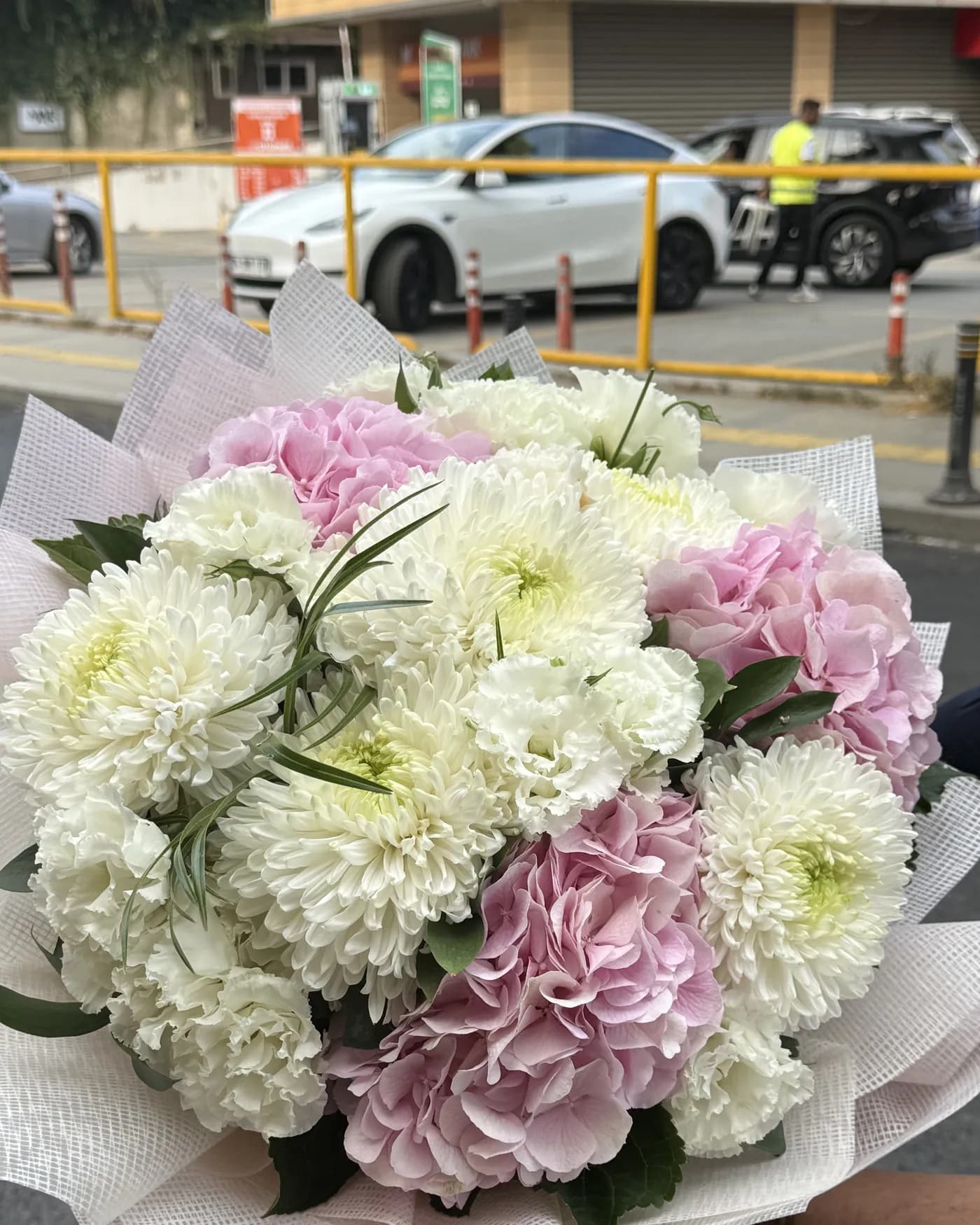 Pink Hydrangea & Chrysanthemums 4